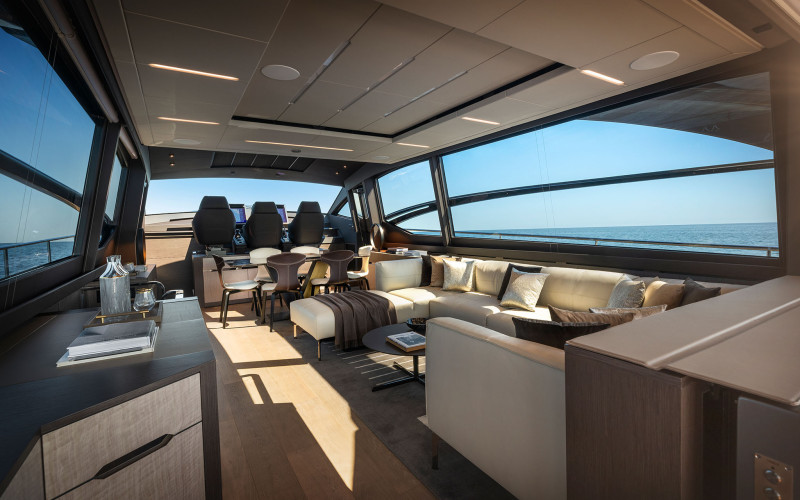 Pershing 8X