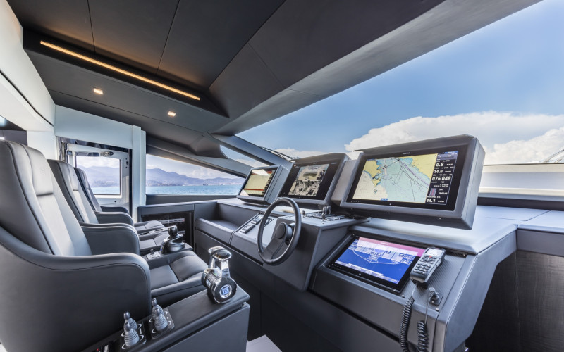 Pershing 9X