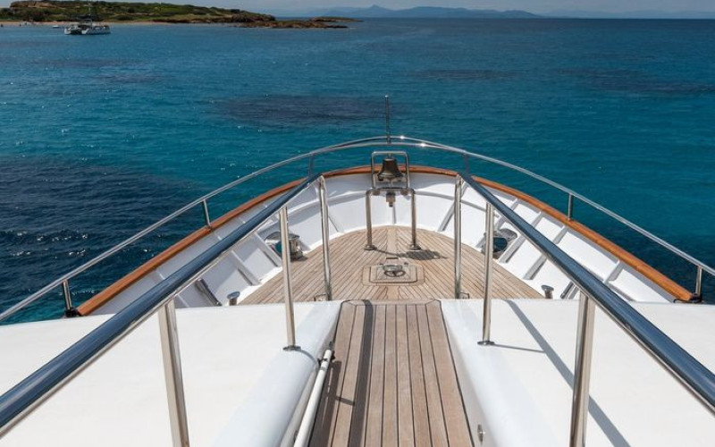 CBI NAVI 32 M M/Y LADY MALAK