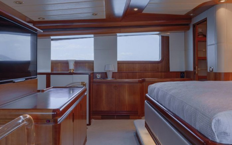 CBI NAVI 32 M M/Y LADY MALAK