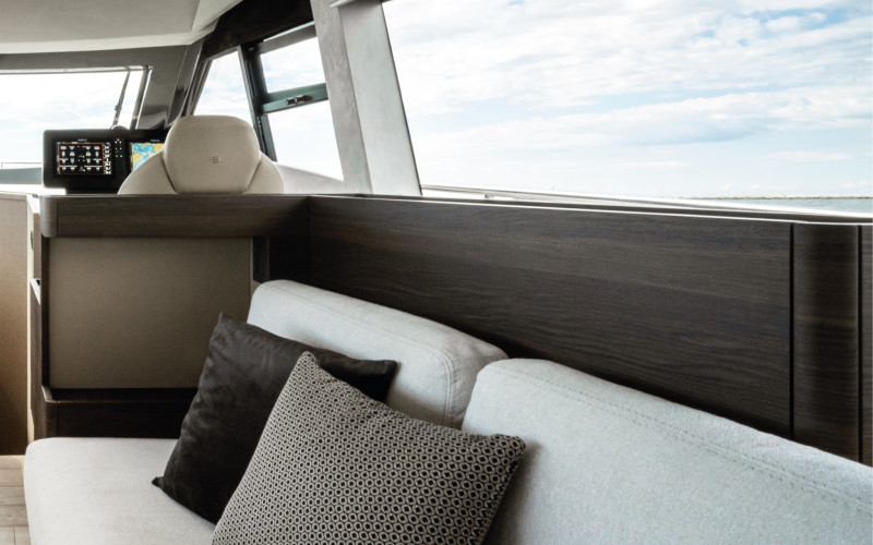 Ferretti Yachts 500