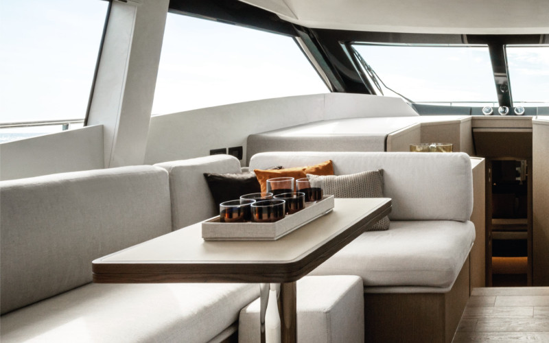 Ferretti Yachts 500