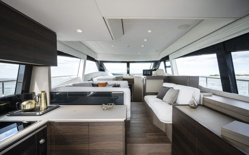 Ferretti Yachts 500