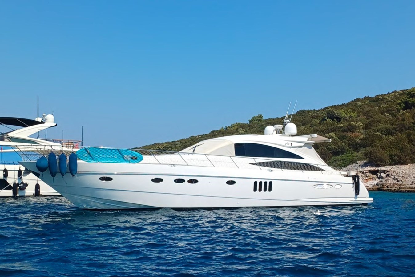 PRINCESS YACHTS V70 GALAXY 2