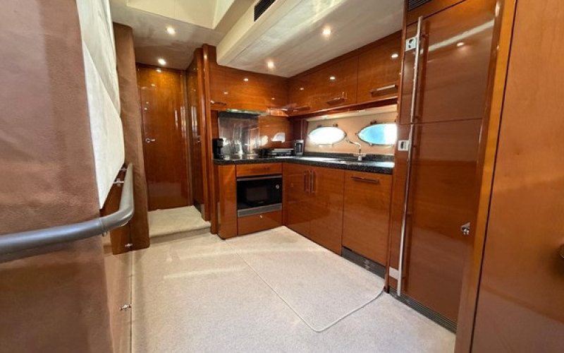 PRINCESS YACHTS V70 GALAXY 2
