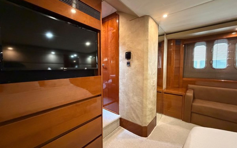 PRINCESS YACHTS V70 GALAXY 2