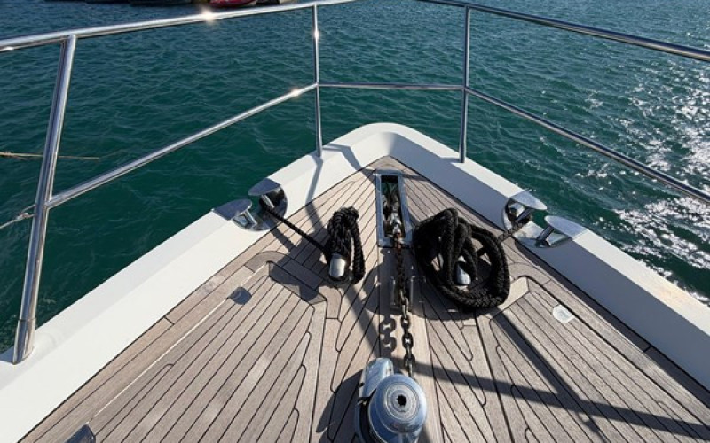 PRINCESS YACHTS V70 GALAXY 2