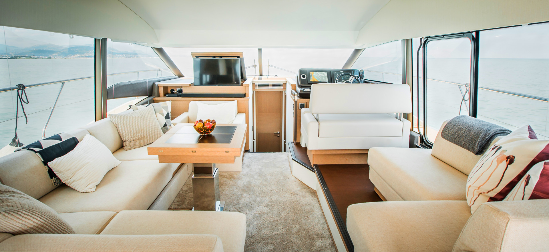 M/Y RENE Prestige 520
