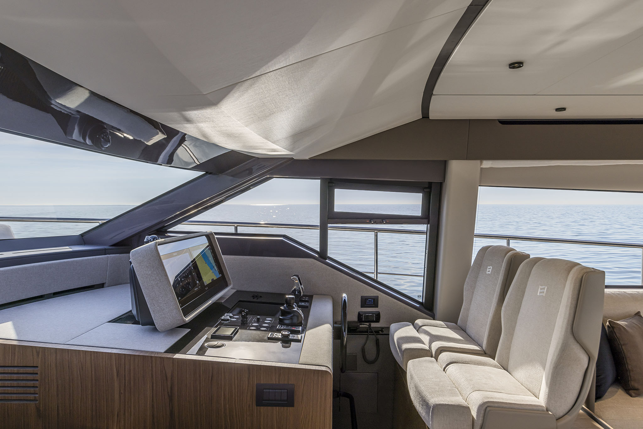 FERRETTI YACHTS 580 - NEW YACHT - ABYS YACHTING - INTERIOR 4