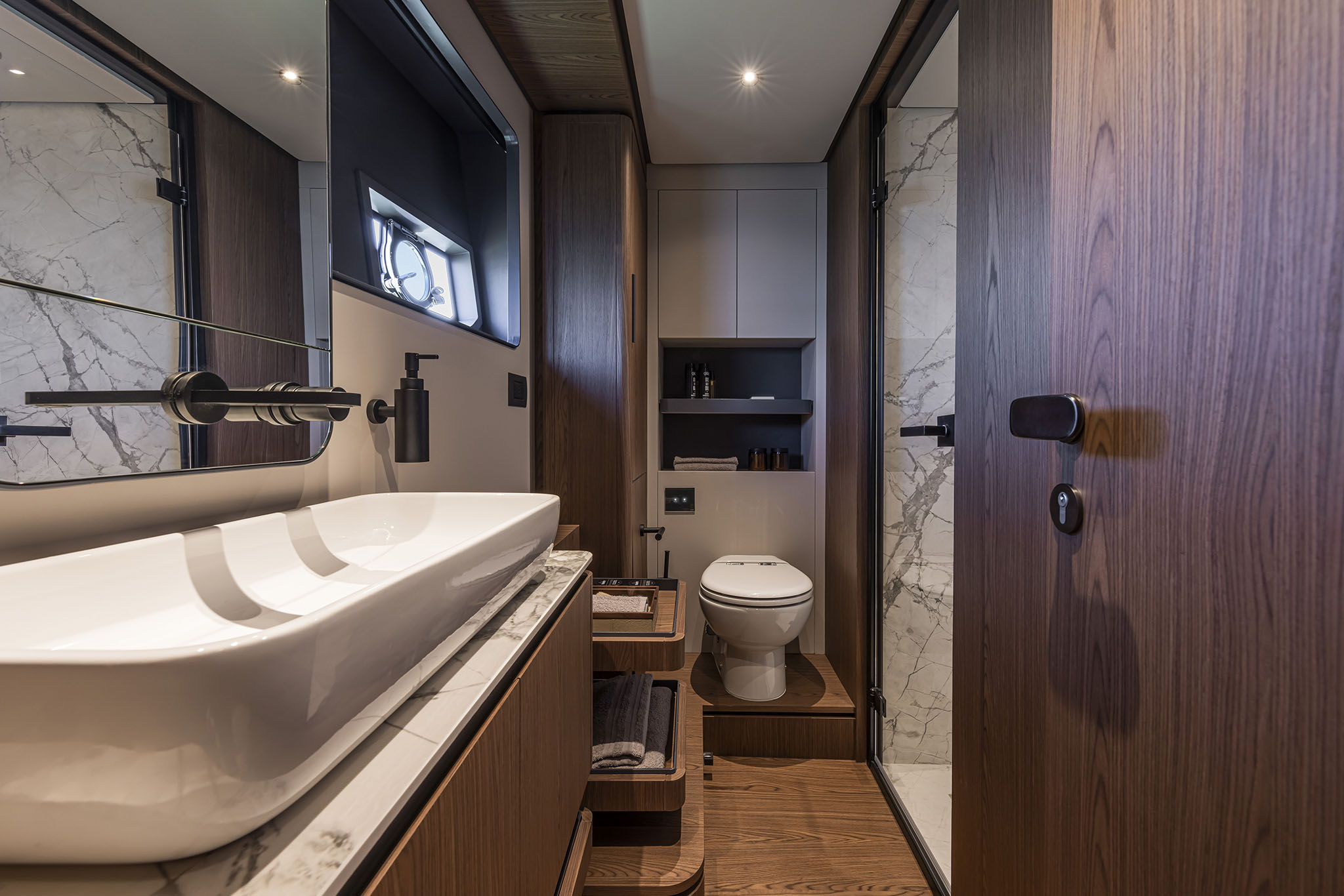 FERRETTI YACHTS 580 - NEW YACHT - ABYS YACHTING - INTERIOR 8