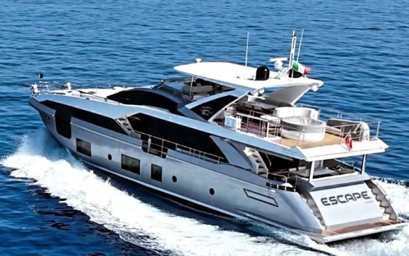 AZIMUT 27 GRANDE METRI