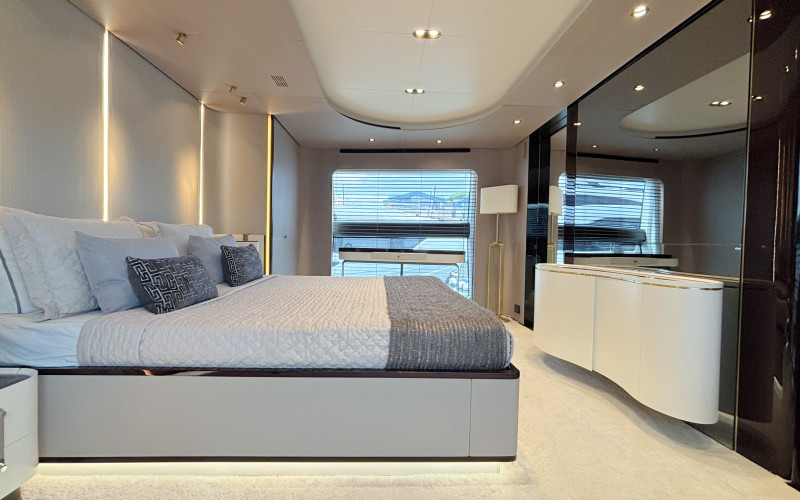 AZIMUT 27 GRANDE METRI