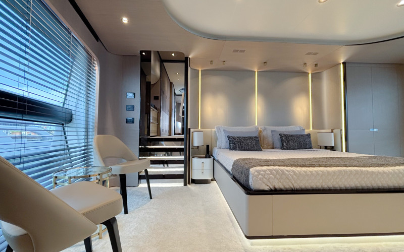 AZIMUT 27 GRANDE METRI