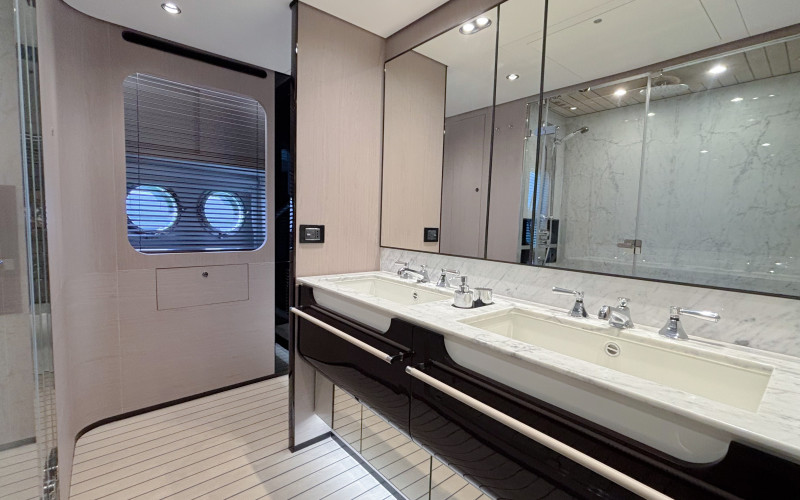 AZIMUT 27 GRANDE METRI