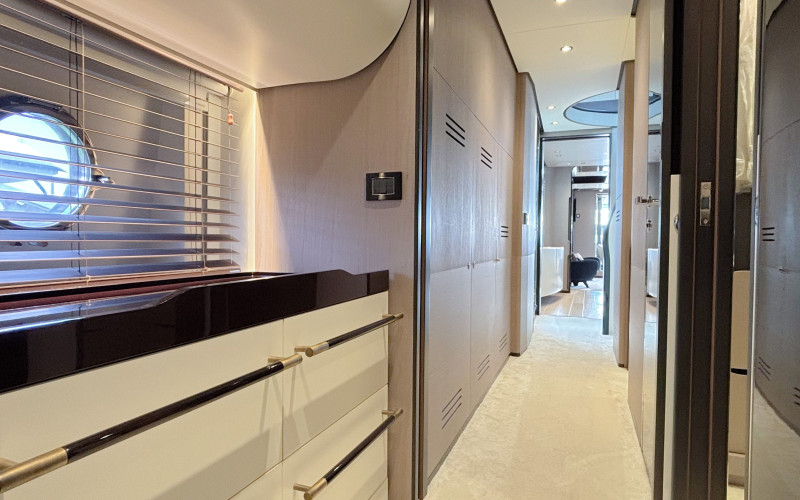 AZIMUT 27 GRANDE METRI