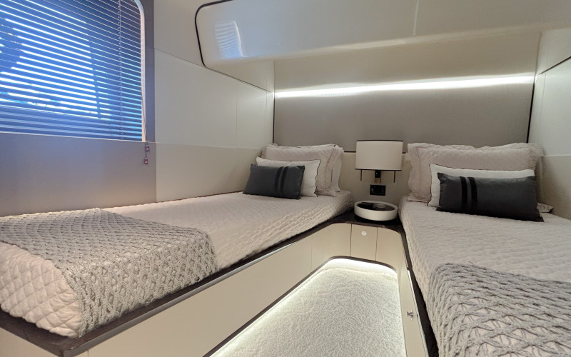 AZIMUT 27 GRANDE METRI