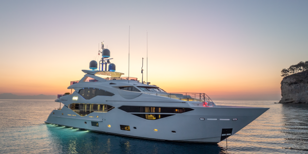 SUNSEEKER Sunseeker 131 NEXUS