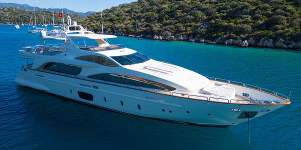 AZIMUT YACHTS 105 LA RUBIA
