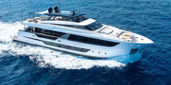 FERRETTI YACHTS 1000 FREYA