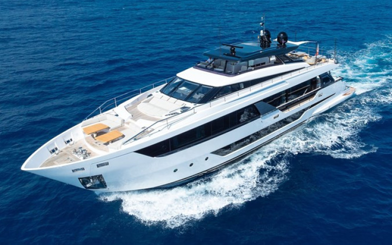 FERRETTI YACHTS 1000 FREYA