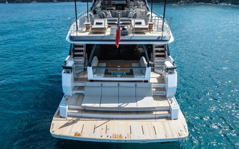 FERRETTI YACHTS 1000 FREYA