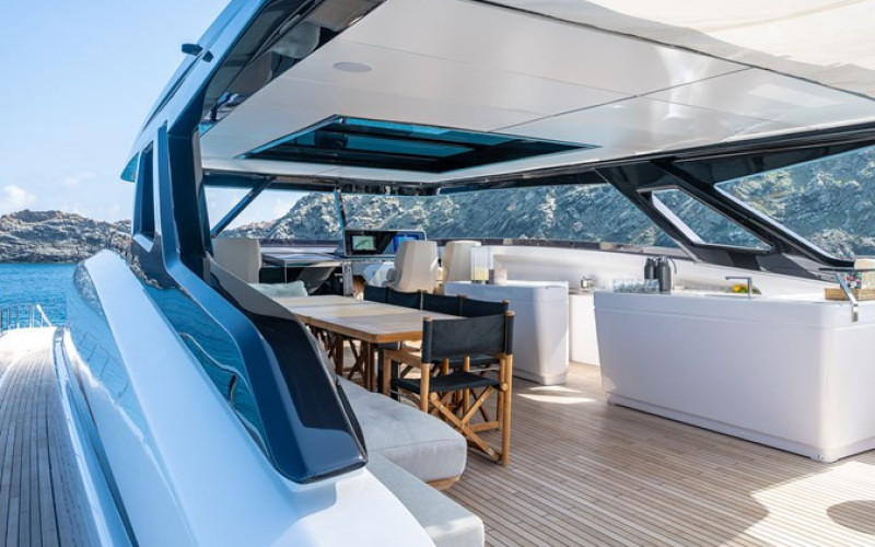 FERRETTI YACHTS 1000 FREYA