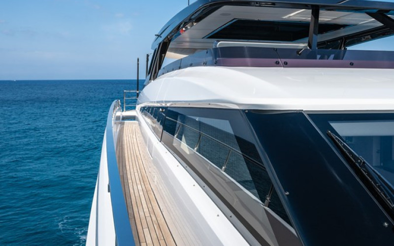 FERRETTI YACHTS 1000 FREYA