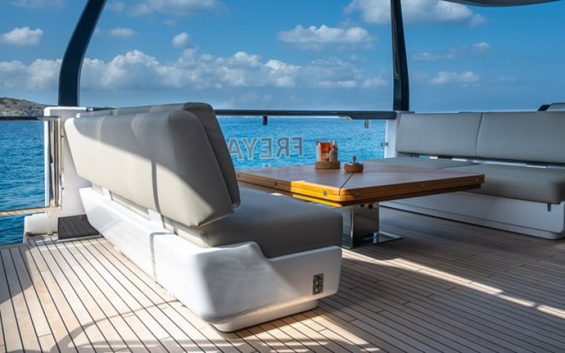 FERRETTI YACHTS 1000 FREYA