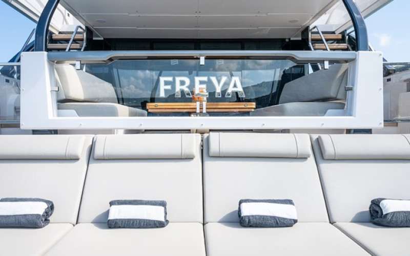 FERRETTI YACHTS 1000 FREYA