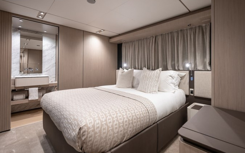 FERRETTI YACHTS 1000 FREYA