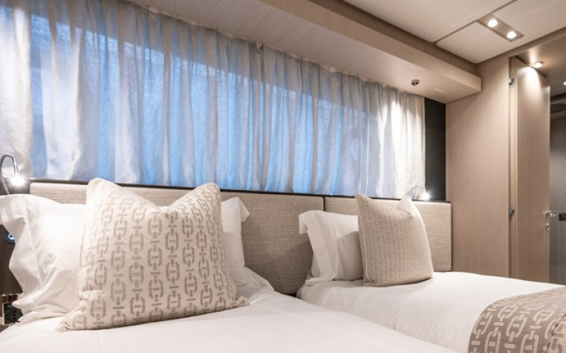 FERRETTI YACHTS 1000 FREYA