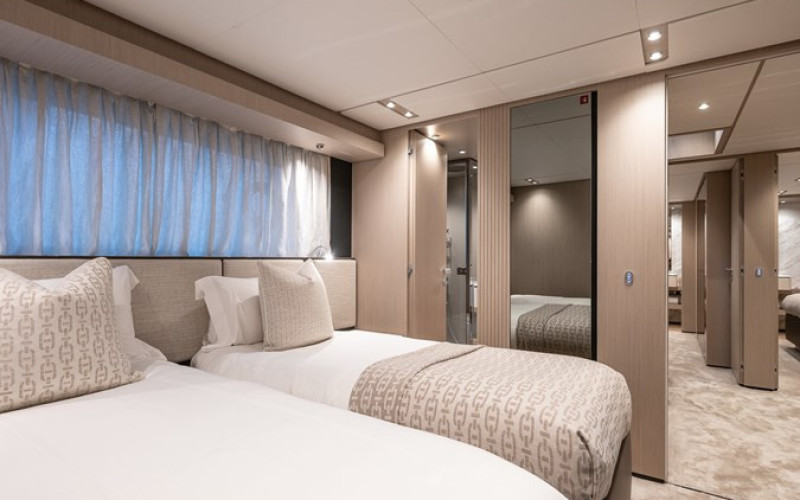 FERRETTI YACHTS 1000 FREYA