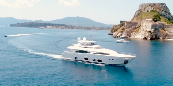 FERRETTI CUSTOM LINE CL 97 THIRTEEN