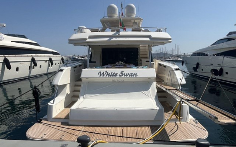 FERRETTI YACHTS 960 WHITE SWAN
