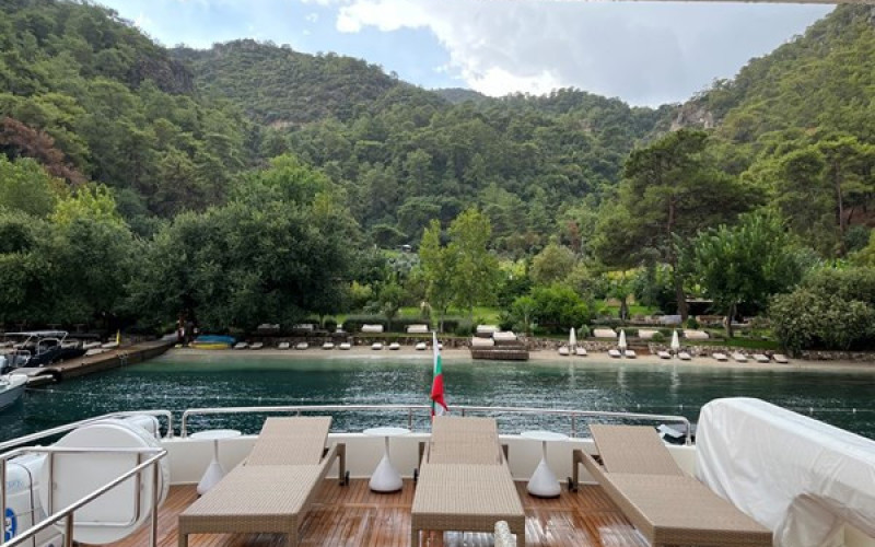 FERRETTI YACHTS 960 WHITE SWAN