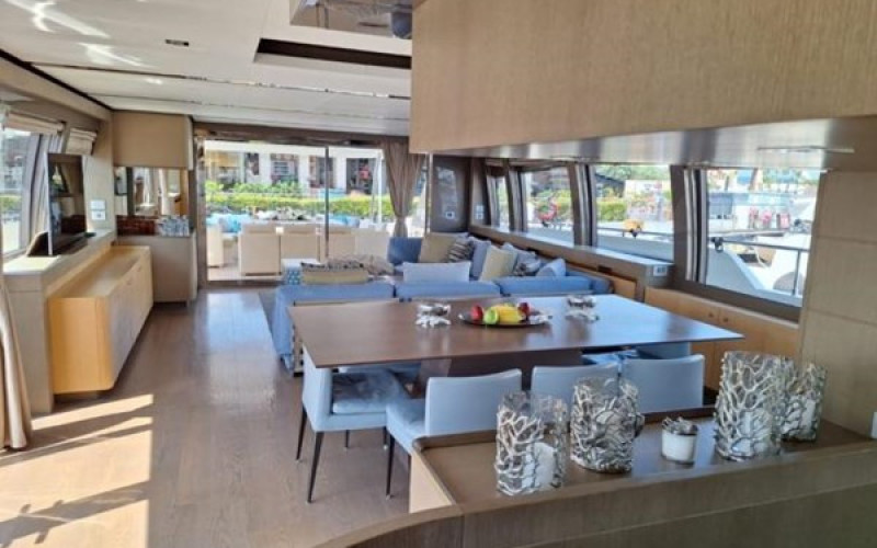 FERRETTI YACHTS 960 WHITE SWAN