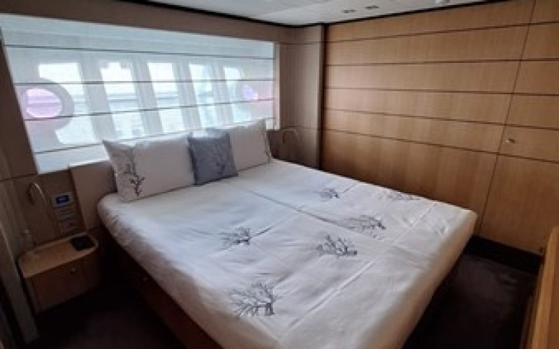 FERRETTI YACHTS 960 WHITE SWAN