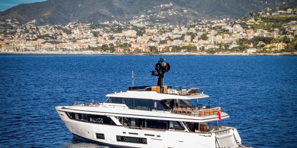 CUSTOM LINE Navetta 30 GN30