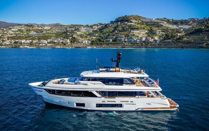 CUSTOM LINE Navetta 30 GN30