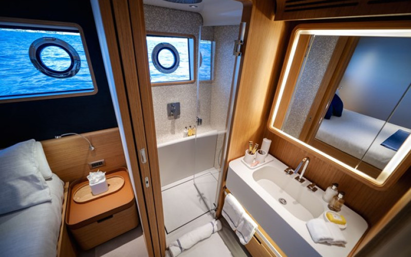 CUSTOM LINE Navetta 30 GN30