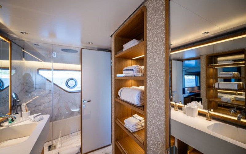 CUSTOM LINE Navetta 30 GN30