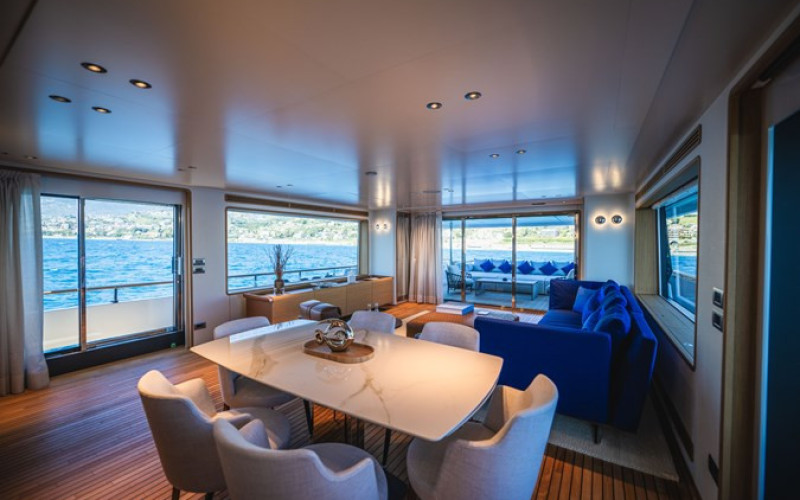 CUSTOM LINE Navetta 30 GN30