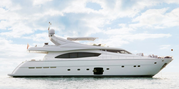 FERRETTI YACHTS LADY VICTORIA