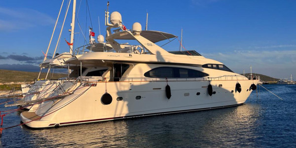 AZIMUT YACHTS Azimut 85 TITAN