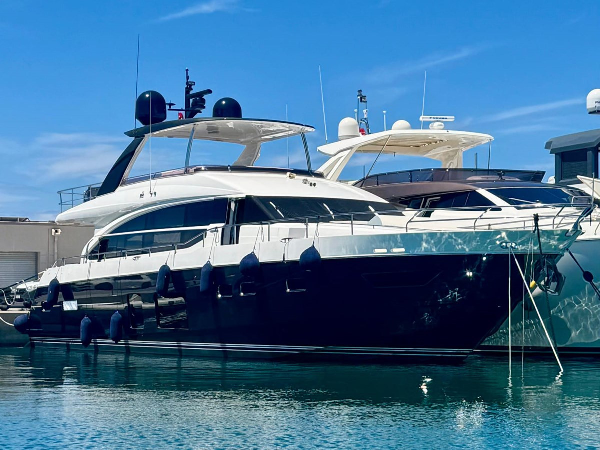 PRINCESS YACHTS Princess 82MY LADY N