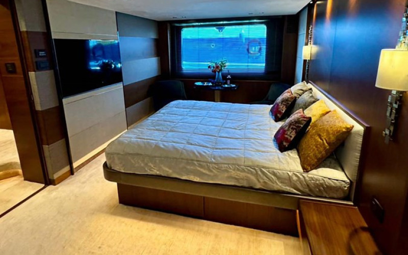 PRINCESS YACHTS Princess 82MY LADY N