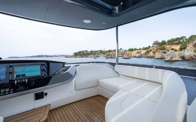 PRINCESS YACHTS