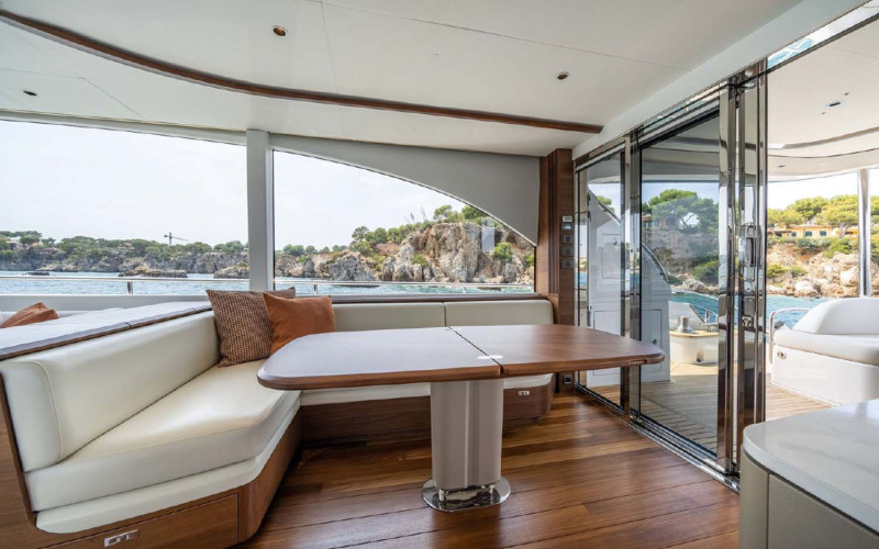 PRINCESS YACHTS