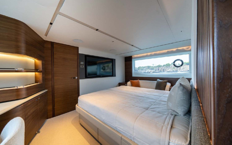 PRINCESS YACHTS