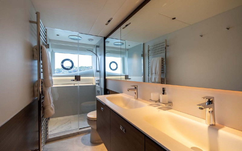 PRINCESS YACHTS